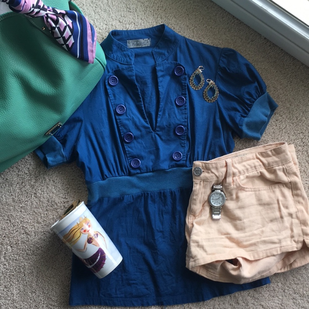 🧜🏻‍♀️ Blue Sailor Top w/ V Neck Button Detail